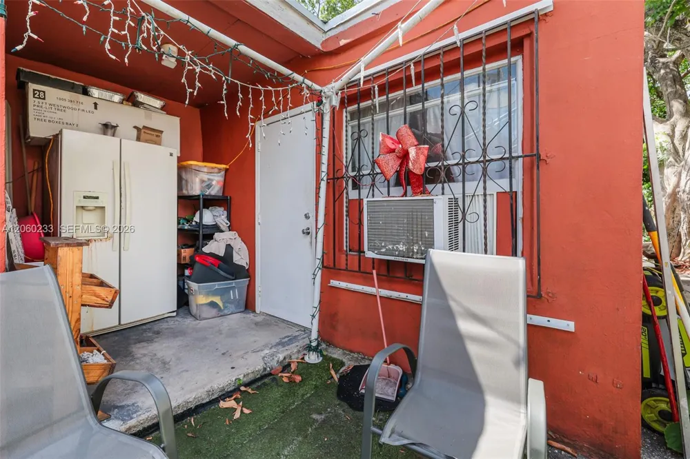 578 NW 97th St Miami, FL 33150
