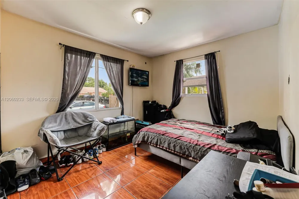 578 NW 97th St Miami, FL 33150