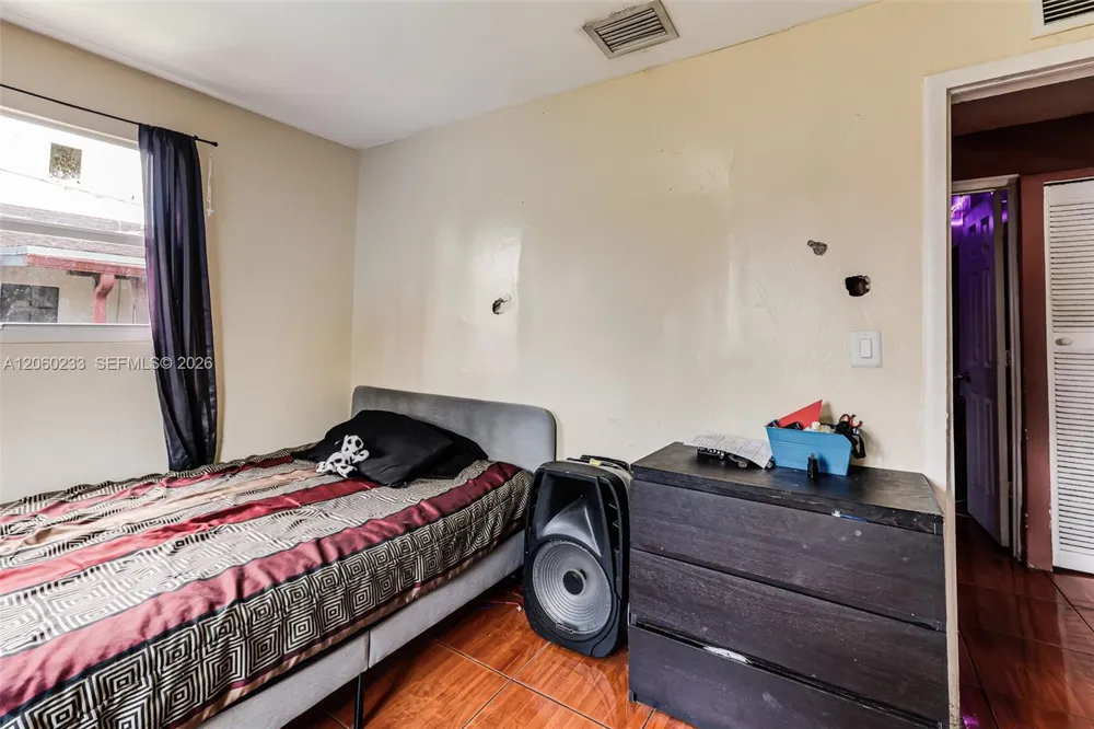 578 NW 97th St Miami, FL 33150