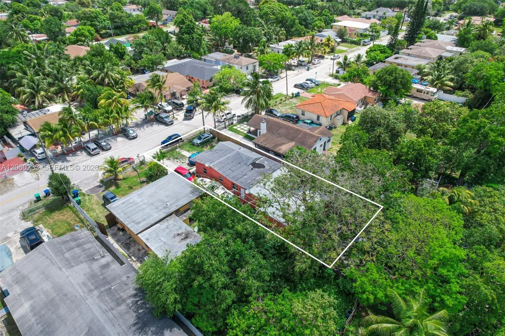 578 NW 97th St Miami, FL 33150