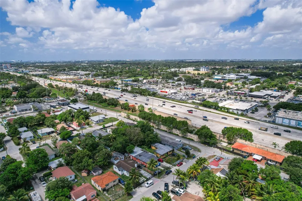 578 NW 97th St Miami, FL 33150