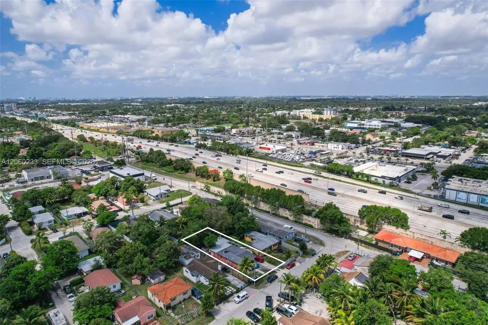 578 NW 97th St Miami, FL 33150