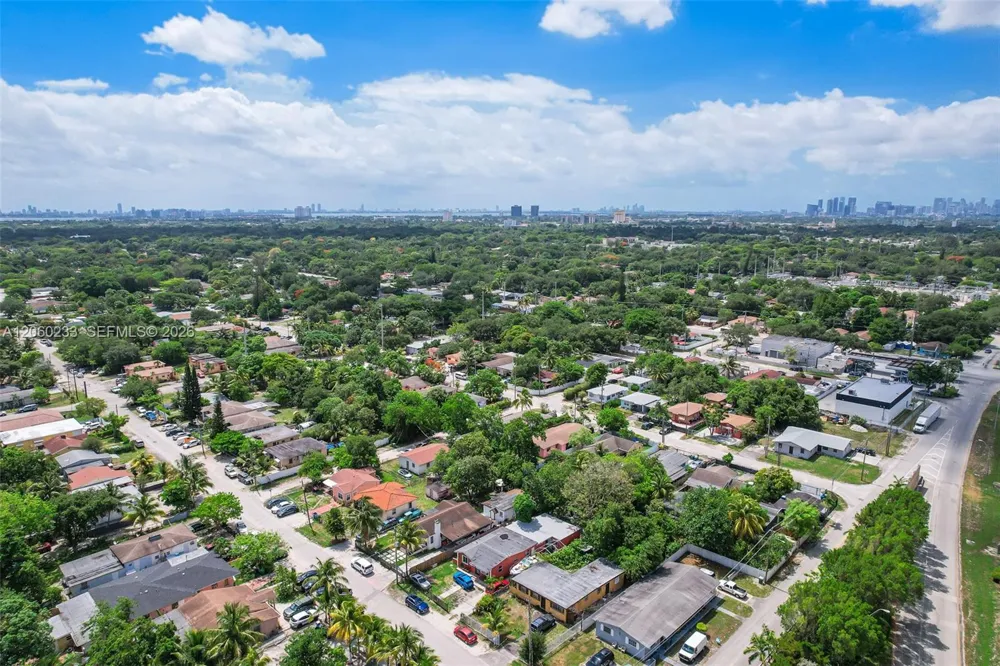 578 NW 97th St Miami, FL 33150