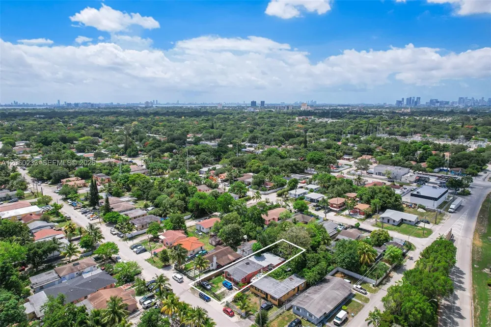 578 NW 97th St Miami, FL 33150