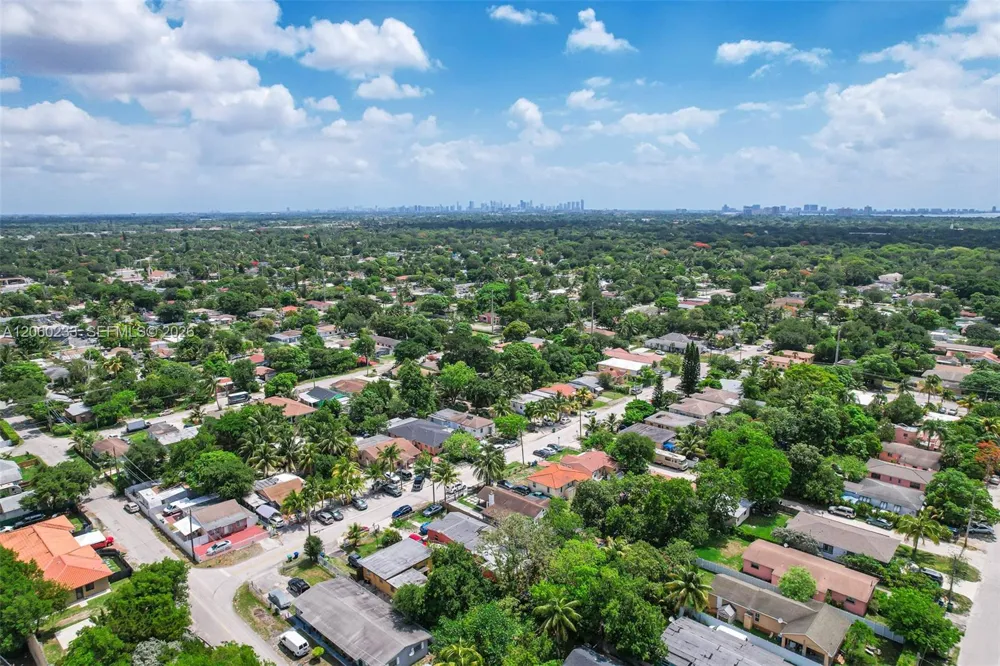 578 NW 97th St Miami, FL 33150