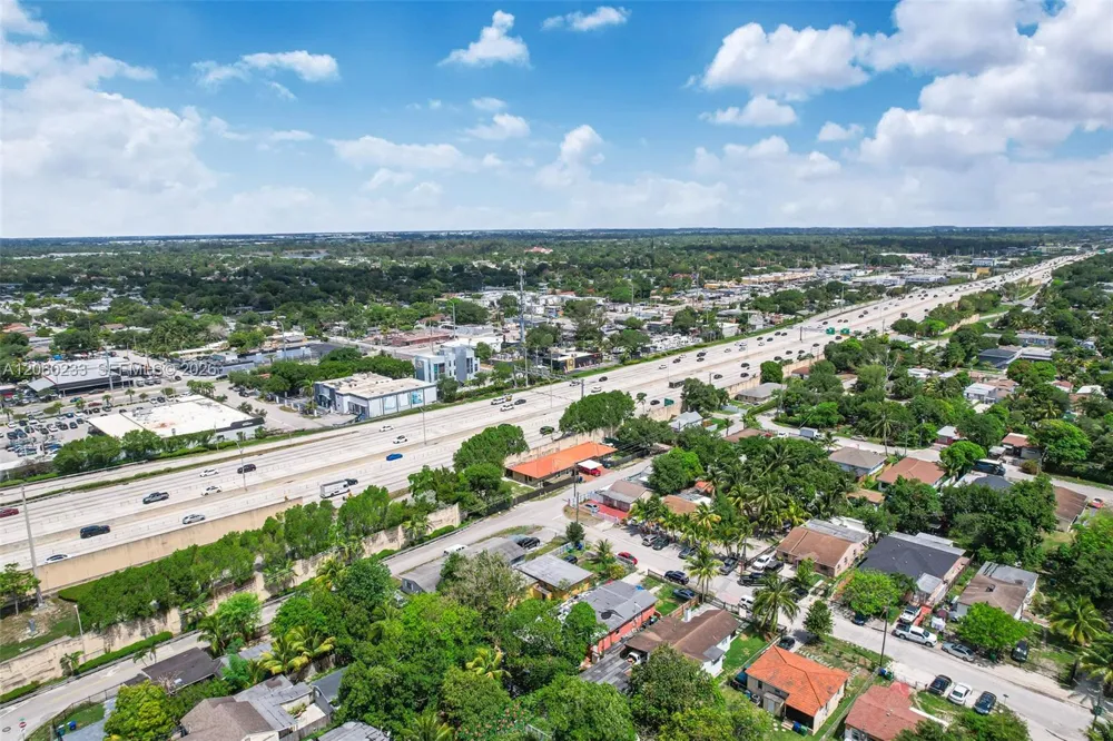 578 NW 97th St Miami, FL 33150