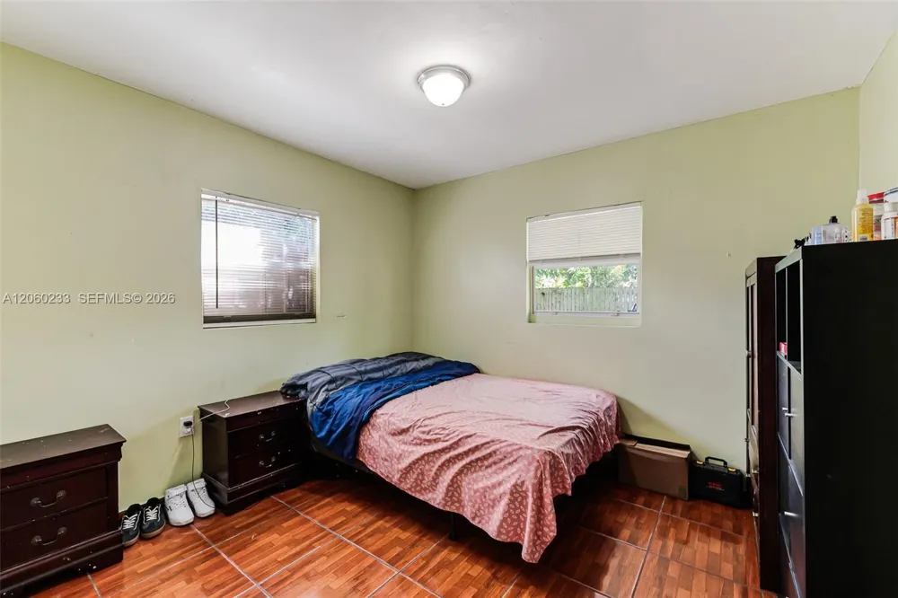 578 NW 97th St Miami, FL 33150