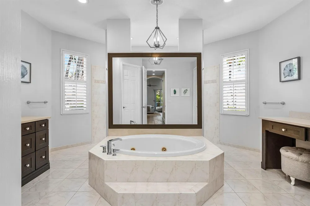4675 Manderly Drive Wellington, FL 33449