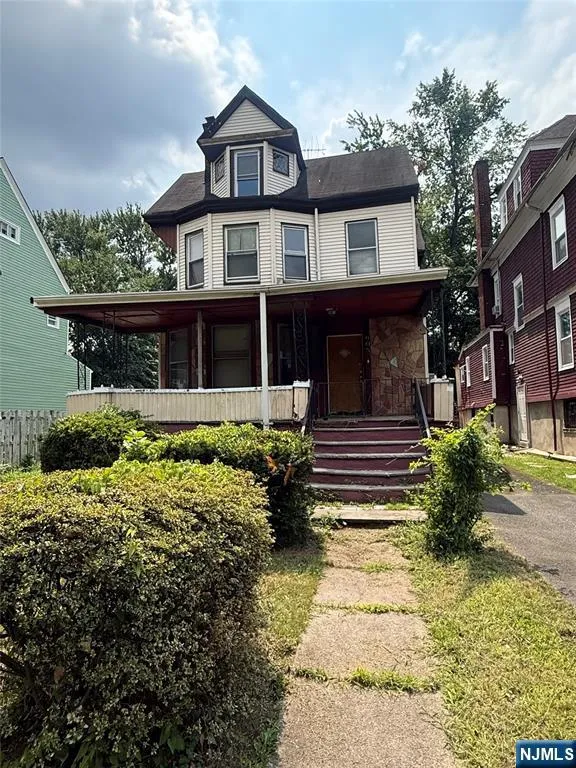 605 Park Avenue East Orange, NJ 07017