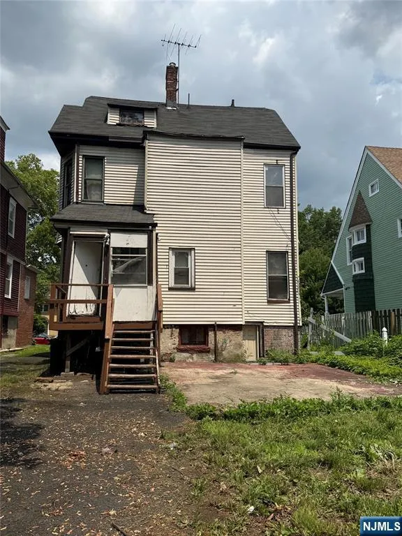 605 Park Avenue East Orange, NJ 07017