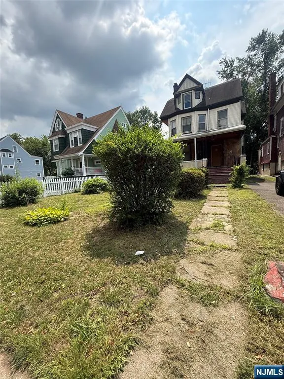 605 Park Avenue East Orange, NJ 07017