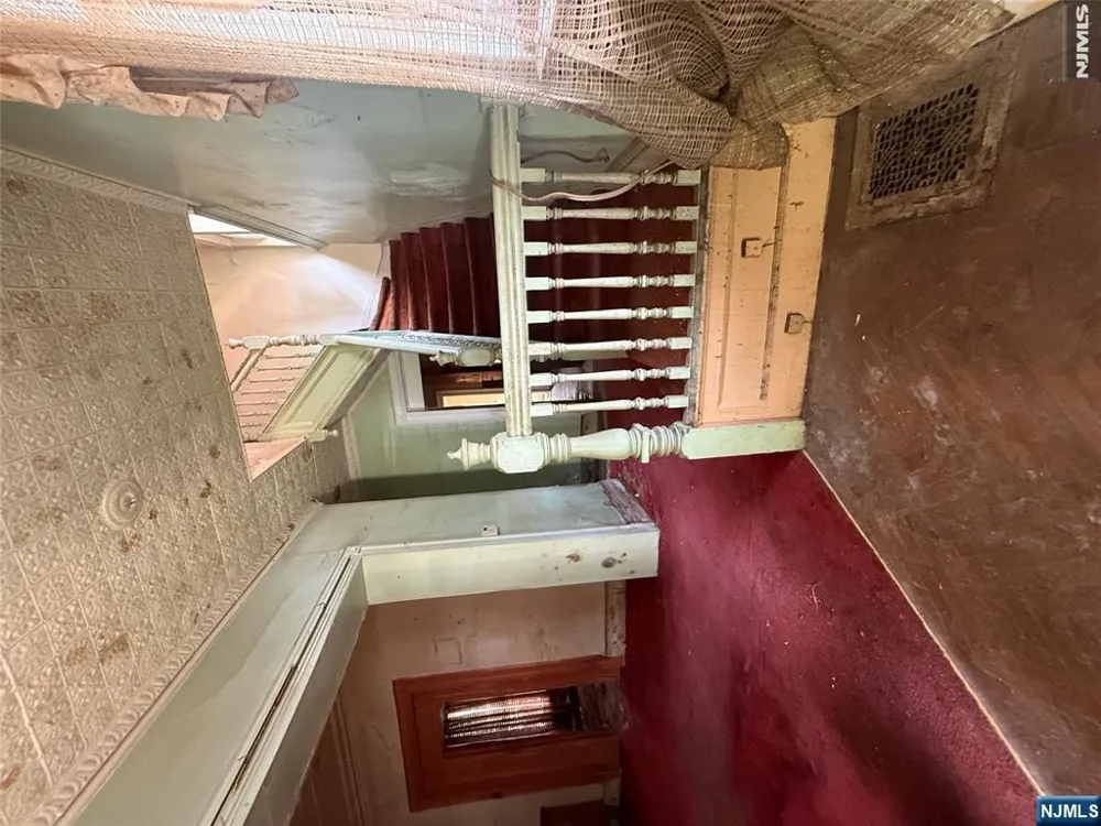 605 Park Avenue East Orange, NJ 07017
