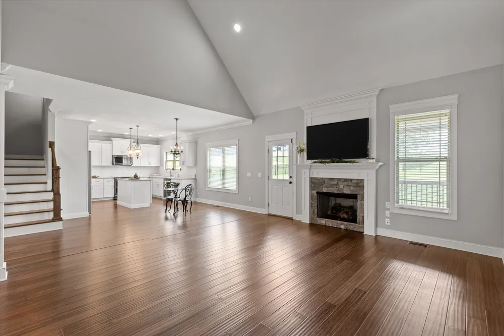 6211 Stoney River Drive Harrison, TN 37341