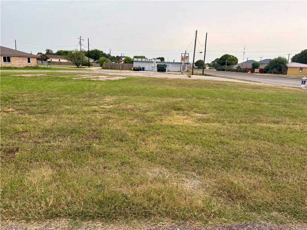 2594 Main Street Ingleside, TX 78362
