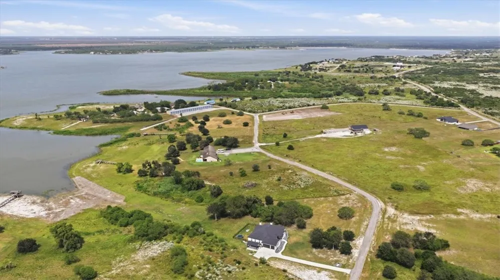 Pakuna Sandia, TX 78383