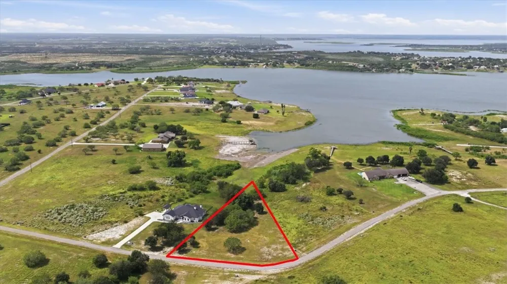 Pakuna Sandia, TX 78383