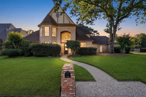 5819 Rocky Brook Drive