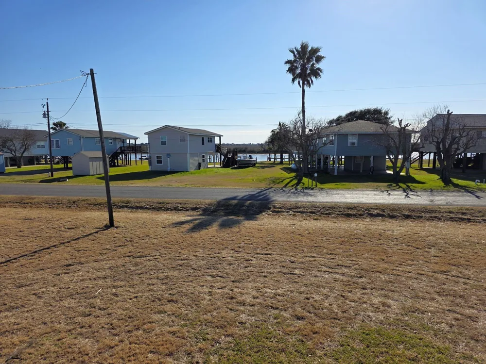 405 Blue Water Boulevard Sargent, TX 77414