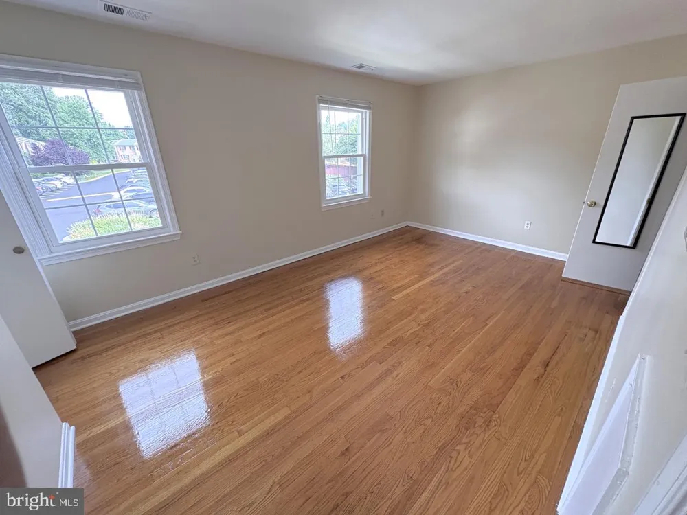 3156 CEDAR GROVE DRIVE Fairfax, VA 22031