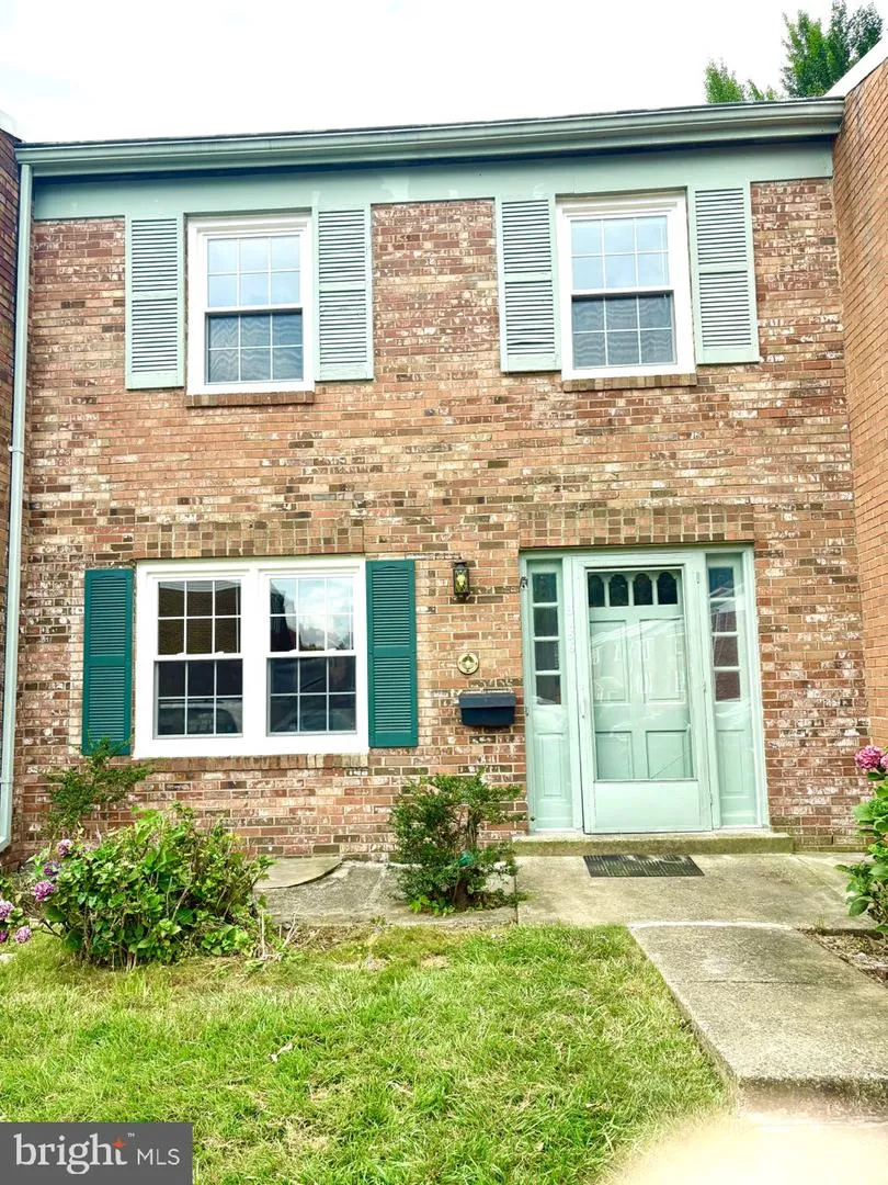 3156 CEDAR GROVE DRIVE Fairfax, VA 22031