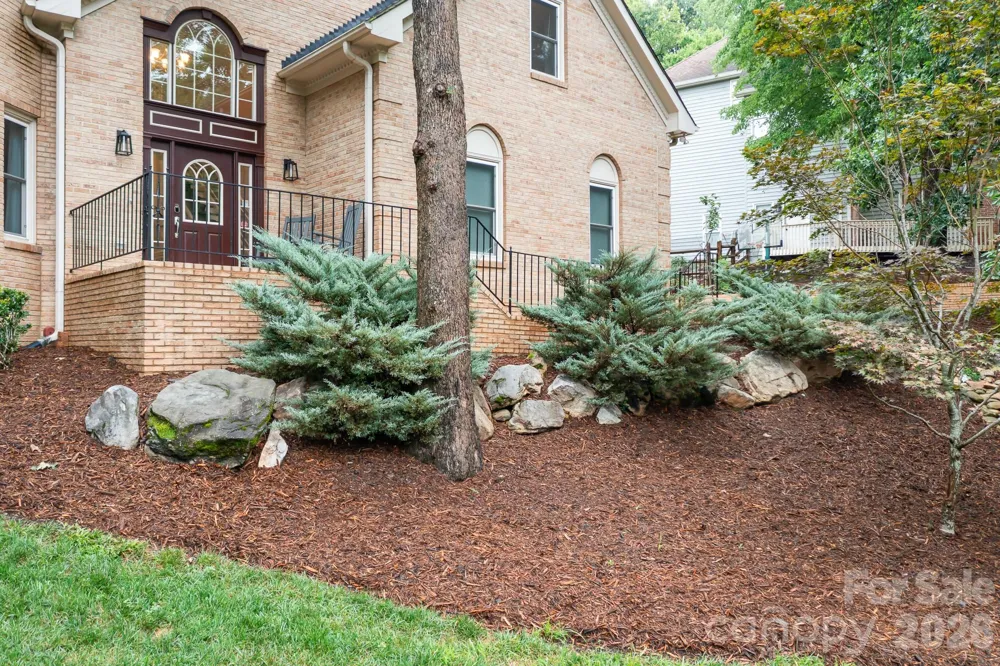 7048 Mariners Court Tega Cay, SC 29708