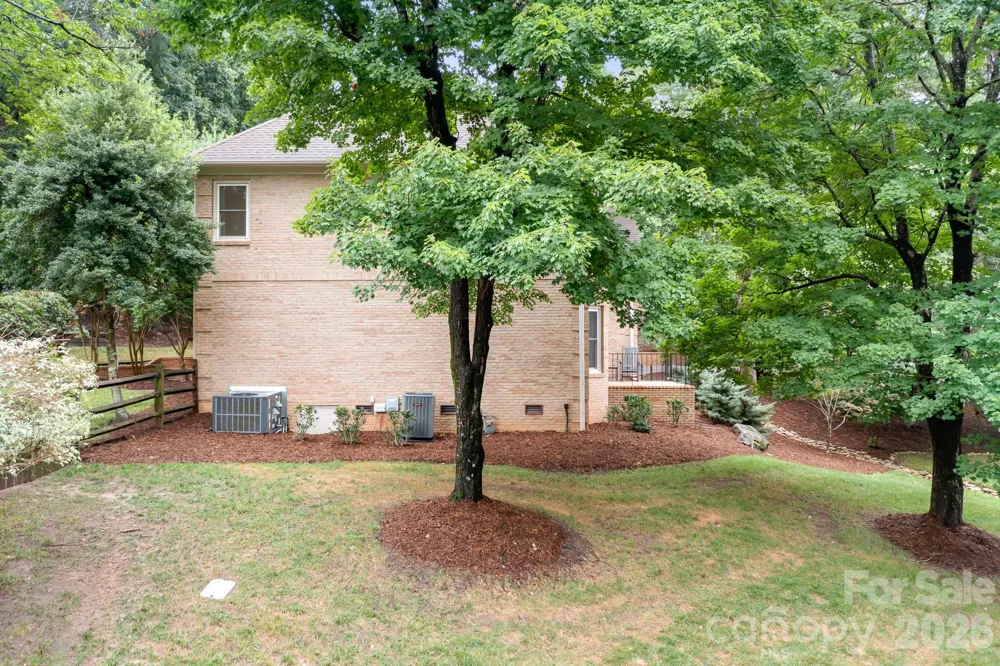 7048 Mariners Court Tega Cay, SC 29708