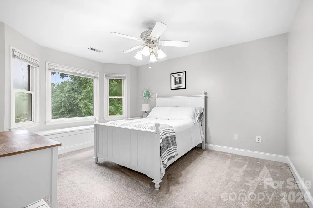 7048 Mariners Court Tega Cay, SC 29708