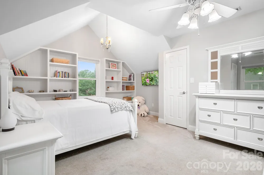 7048 Mariners Court Tega Cay, SC 29708