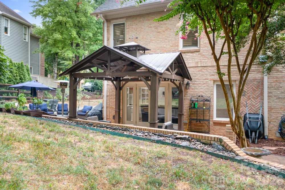 7048 Mariners Court Tega Cay, SC 29708
