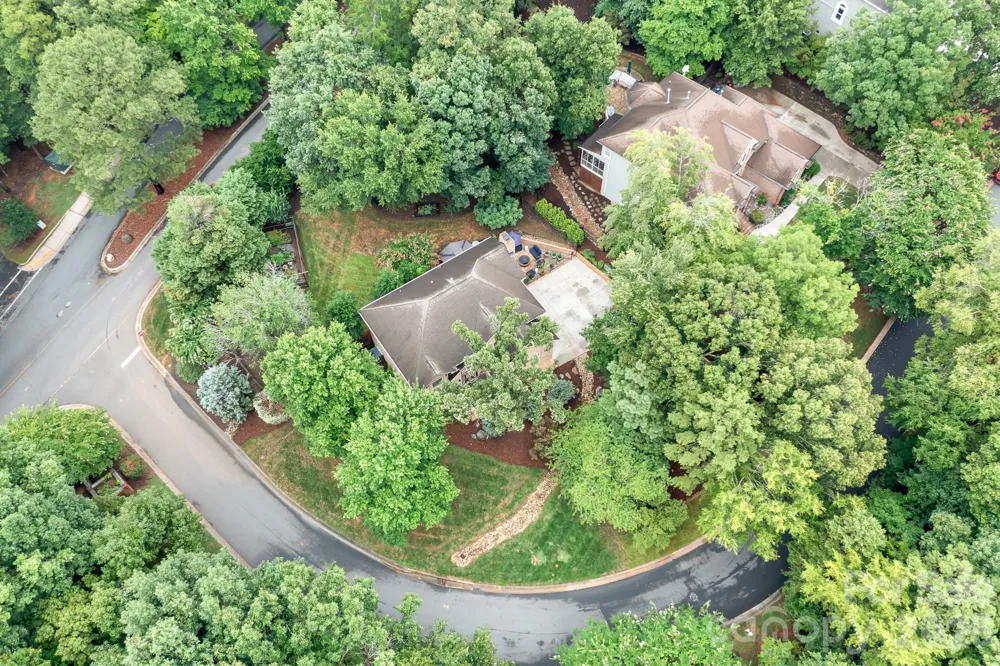 7048 Mariners Court Tega Cay, SC 29708