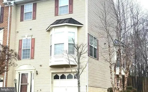 5520 JOWETT COURT
