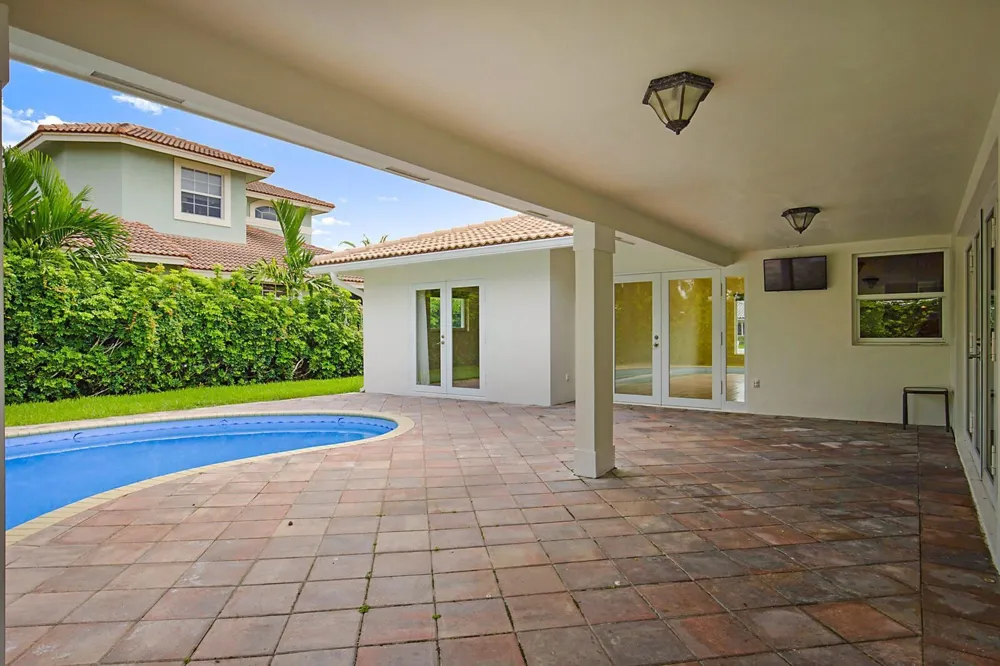 5110 NE 30th Avenue NE Lighthouse Point, FL 33064