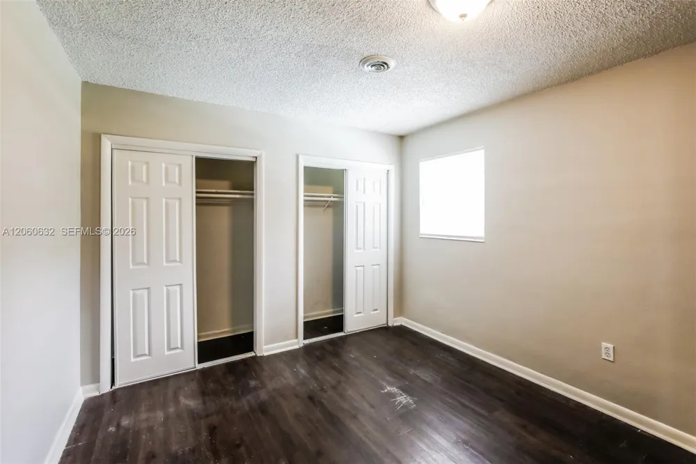 4896 NW 6th Ct Plantation, FL 33317