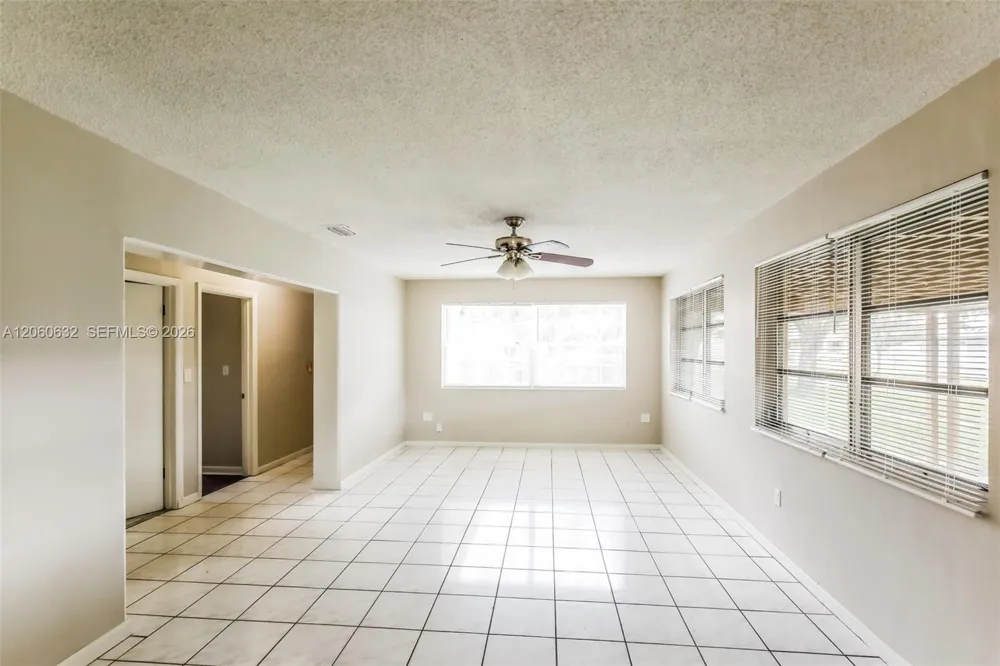 4896 NW 6th Ct Plantation, FL 33317