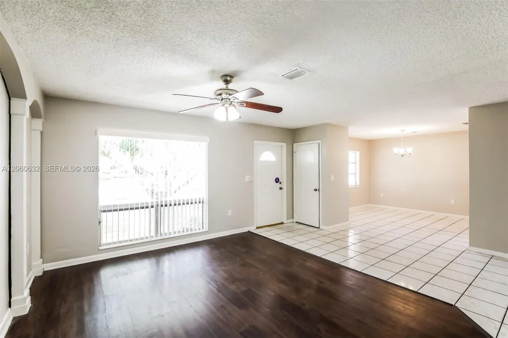 4896 NW 6th Ct Plantation, FL 33317