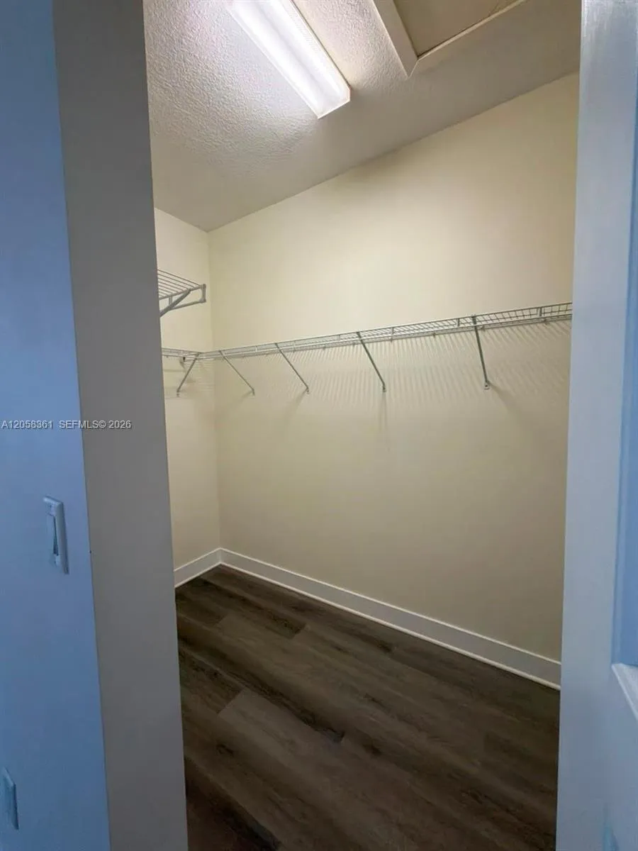15816 NW 91st Ave Miami Lakes, FL 33018