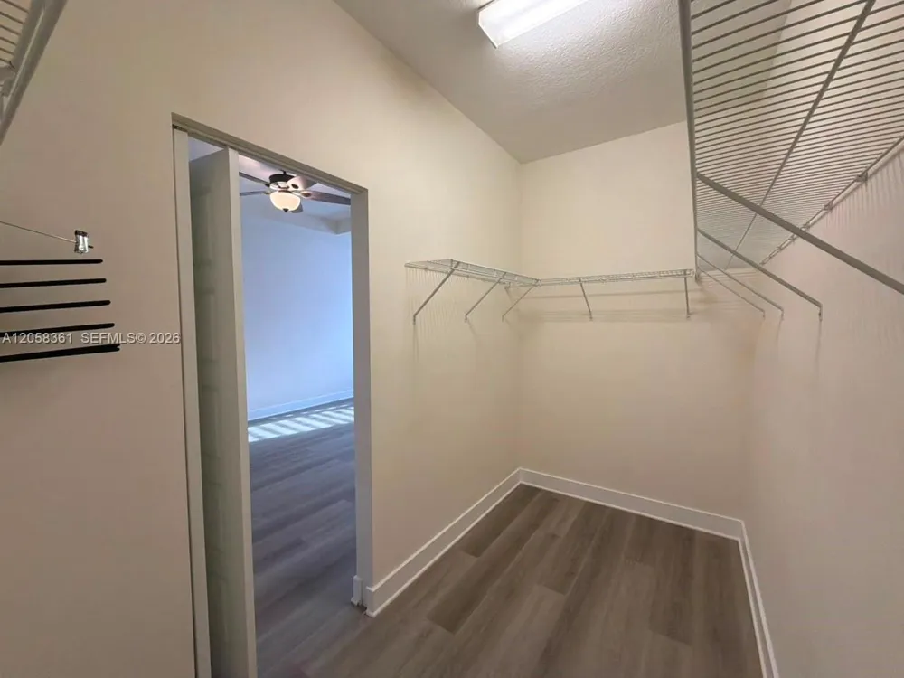 15816 NW 91st Ave Miami Lakes, FL 33018