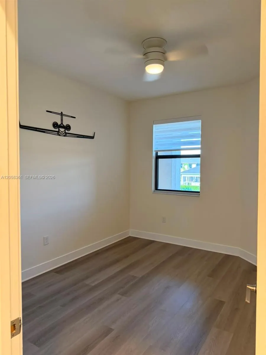 15816 NW 91st Ave Miami Lakes, FL 33018