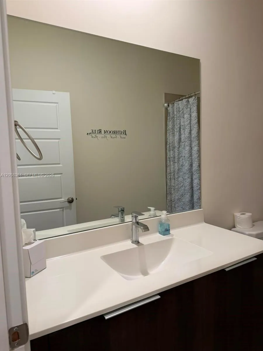 15816 NW 91st Ave Miami Lakes, FL 33018