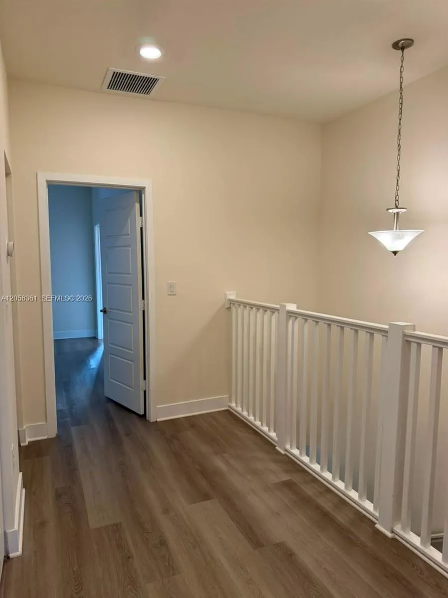 15816 NW 91st Ave Miami Lakes, FL 33018