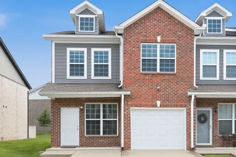 1300 Villa Cir