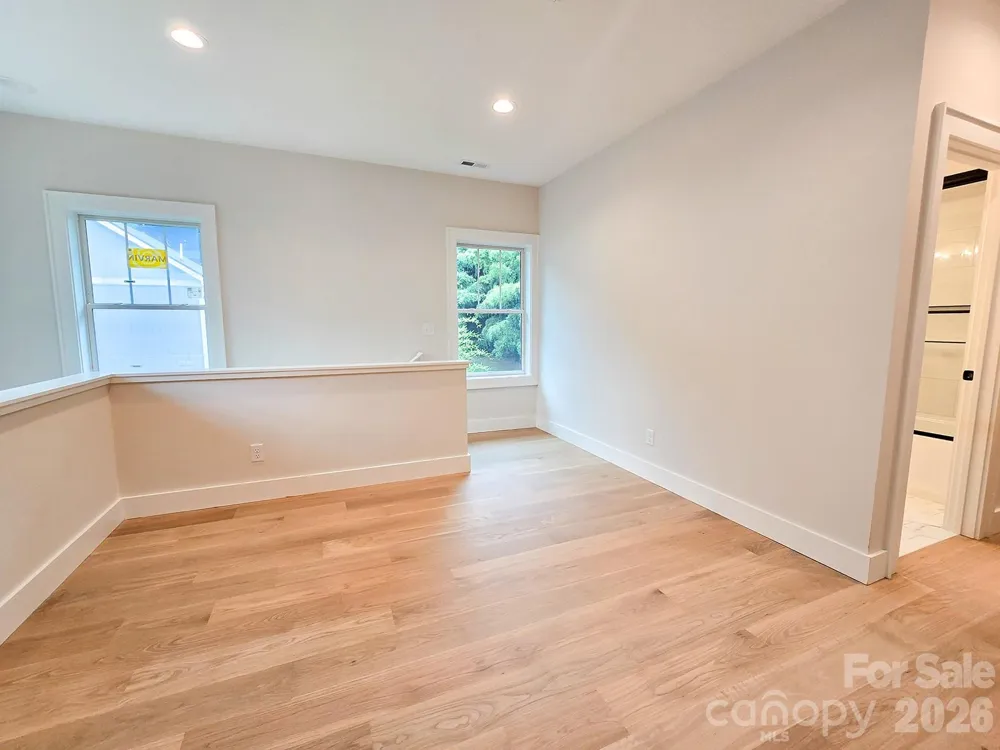 505 S Oconeechee Avenue Black Mountain, NC 28711