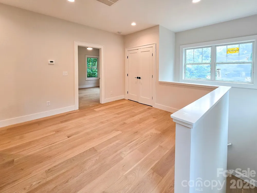 505 S Oconeechee Avenue Black Mountain, NC 28711
