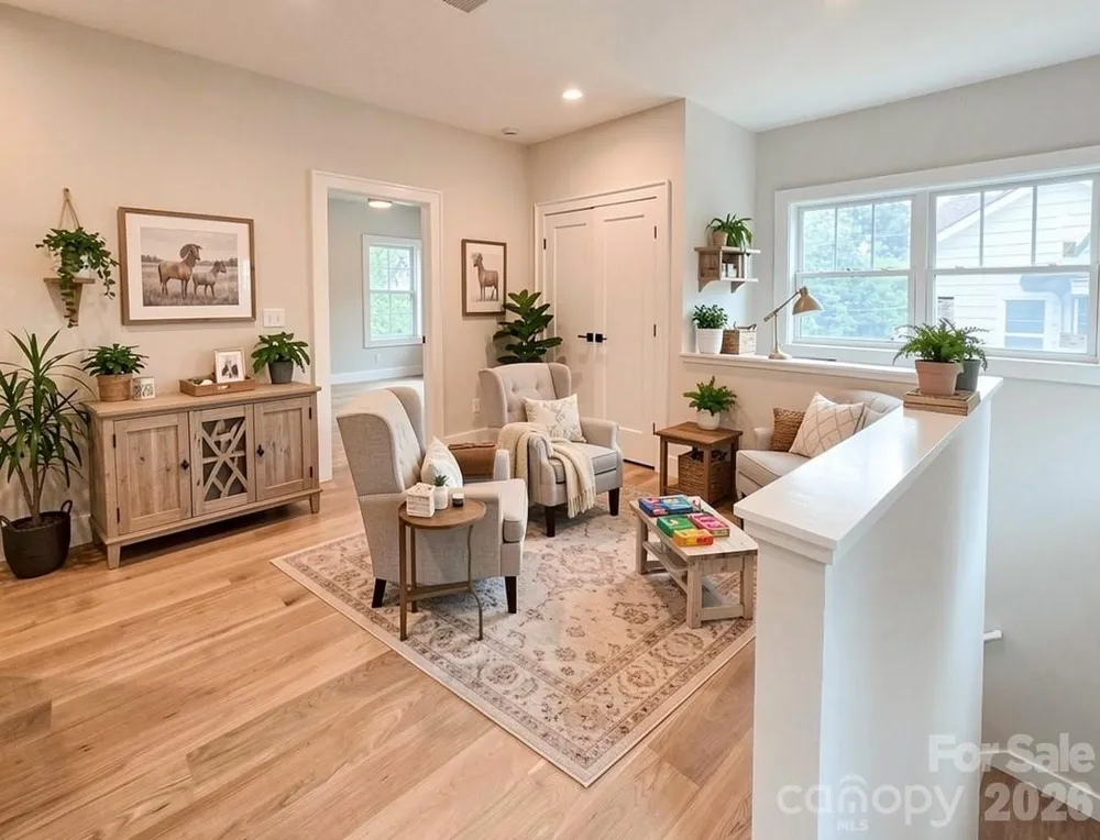 505 S Oconeechee Avenue Black Mountain, NC 28711