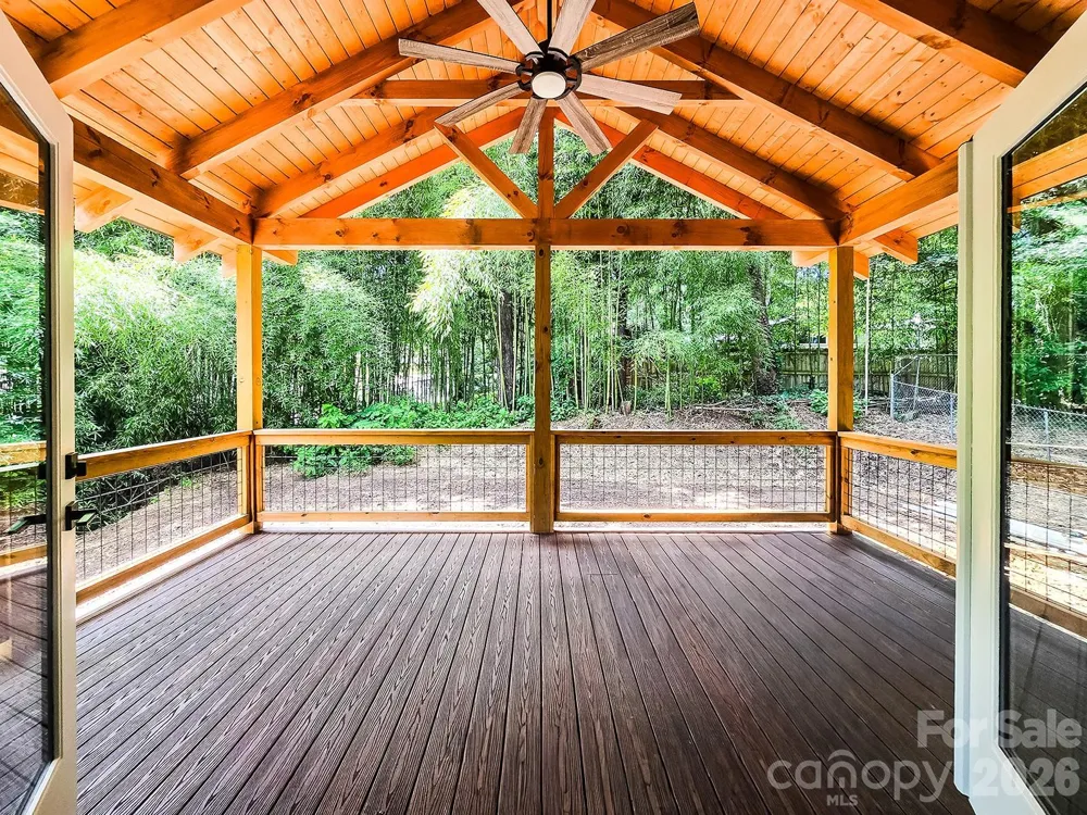 505 S Oconeechee Avenue Black Mountain, NC 28711