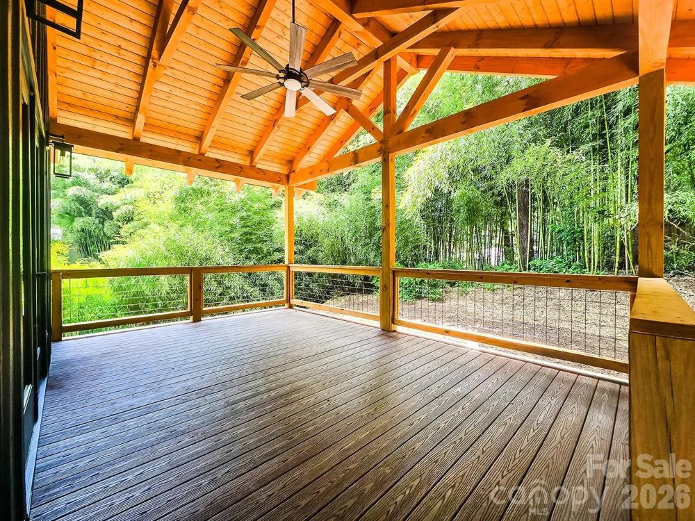 505 S Oconeechee Avenue Black Mountain, NC 28711