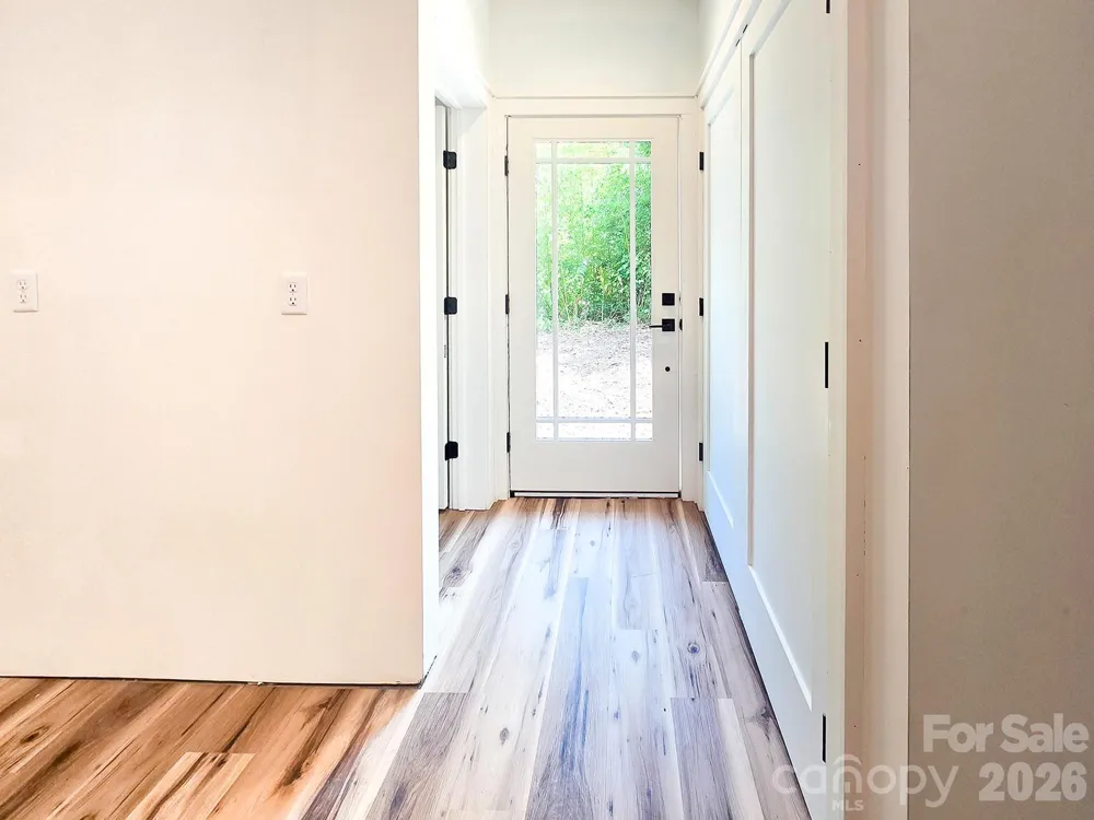 505 S Oconeechee Avenue Black Mountain, NC 28711