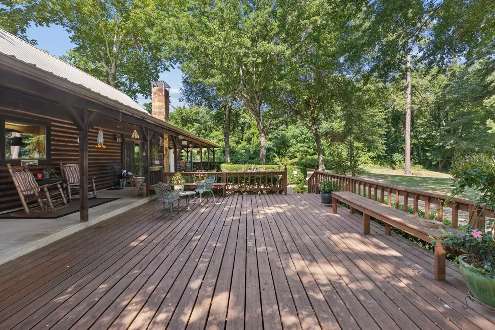 2105 CR 2111 Hooks, TX 75561