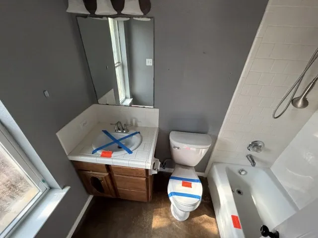 207 S Creek Street Fredericksburg, TX 78624