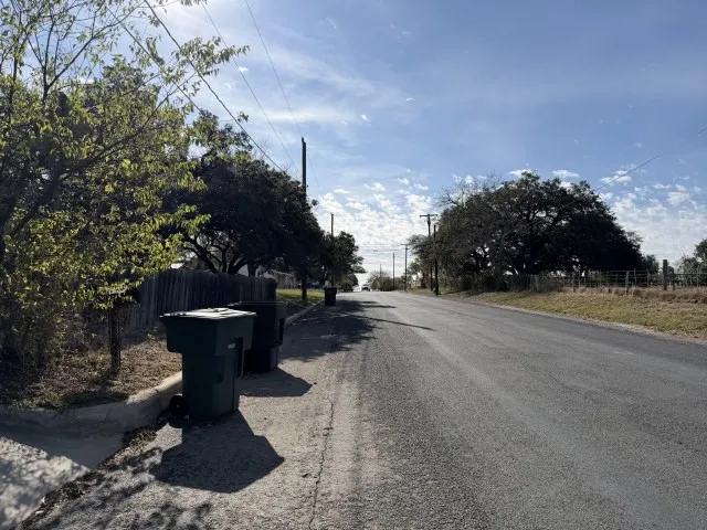 207 S Creek Street Fredericksburg, TX 78624
